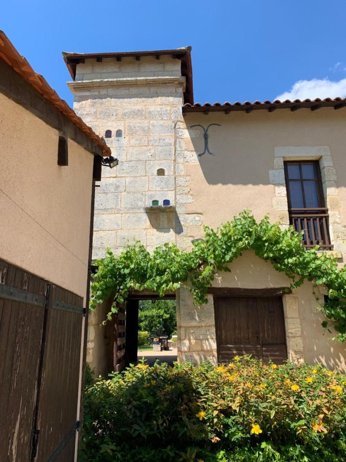 Grande Villa Au Coeur De La Dordogne Paussac-et-Saint-Vivien Bagian luar foto