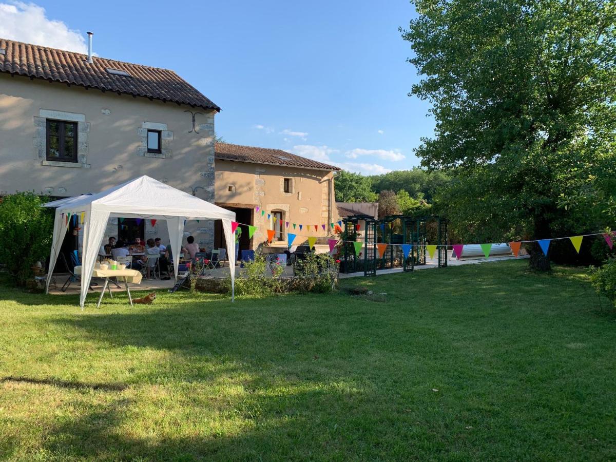 Grande Villa Au Coeur De La Dordogne Paussac-et-Saint-Vivien Bagian luar foto